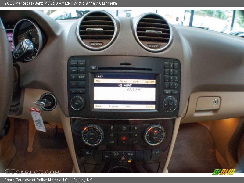 Arctic White / Cashmere 2011 Mercedes-Benz ML 350 4Matic