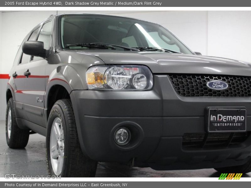 Dark Shadow Grey Metallic / Medium/Dark Flint Grey 2005 Ford Escape Hybrid 4WD