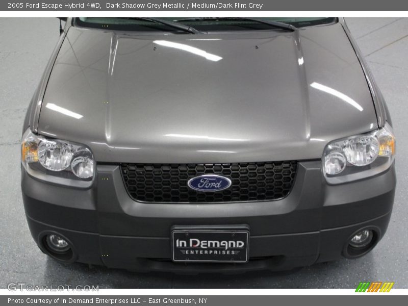Dark Shadow Grey Metallic / Medium/Dark Flint Grey 2005 Ford Escape Hybrid 4WD