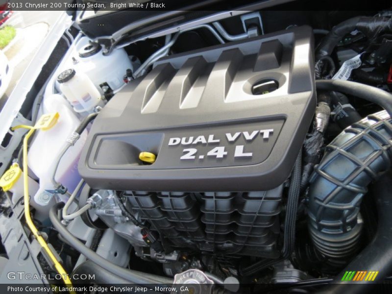 Bright White / Black 2013 Chrysler 200 Touring Sedan