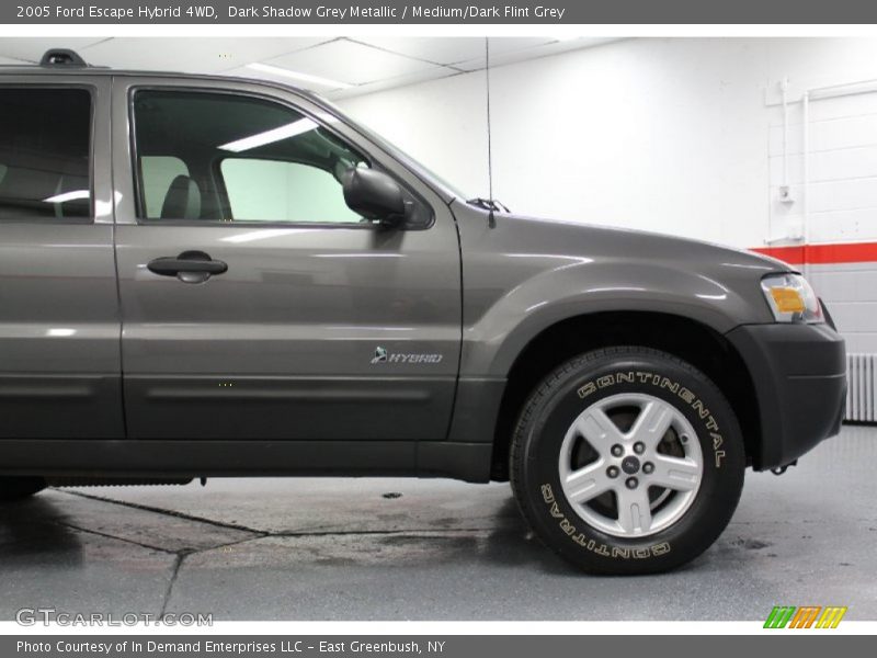 Dark Shadow Grey Metallic / Medium/Dark Flint Grey 2005 Ford Escape Hybrid 4WD