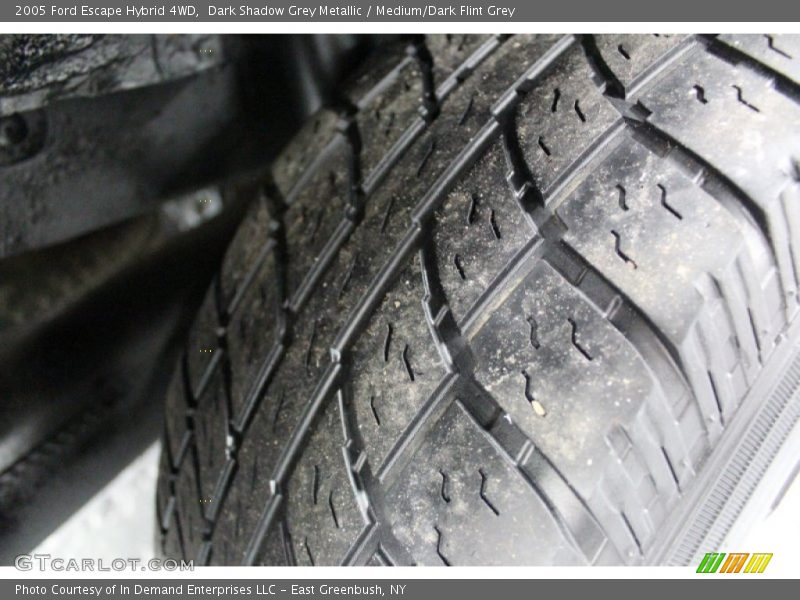 Dark Shadow Grey Metallic / Medium/Dark Flint Grey 2005 Ford Escape Hybrid 4WD