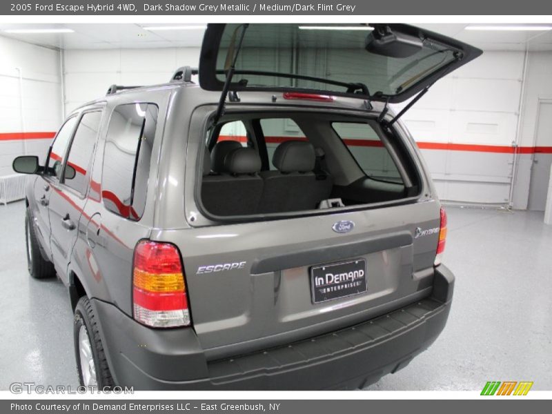 Dark Shadow Grey Metallic / Medium/Dark Flint Grey 2005 Ford Escape Hybrid 4WD