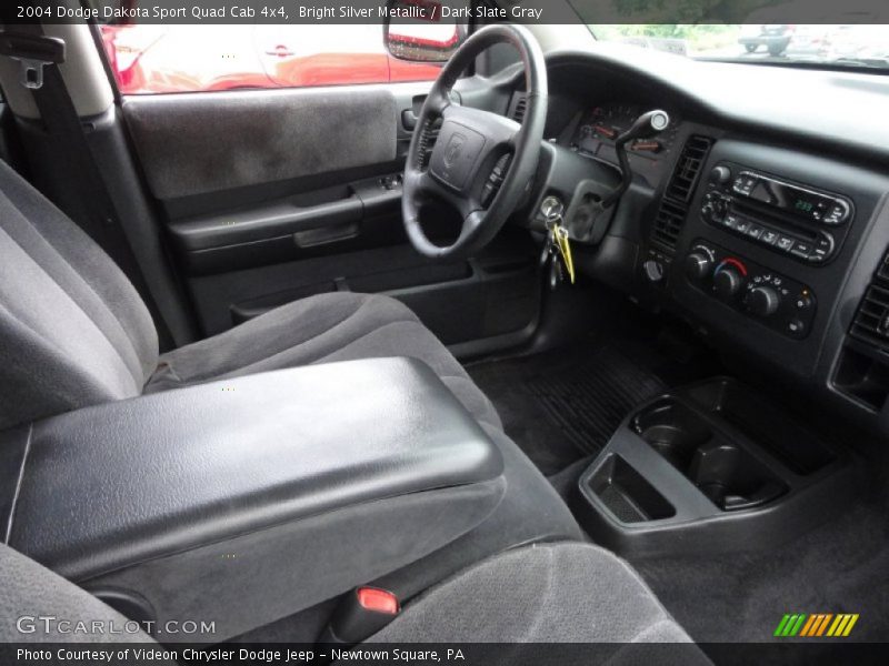 Bright Silver Metallic / Dark Slate Gray 2004 Dodge Dakota Sport Quad Cab 4x4
