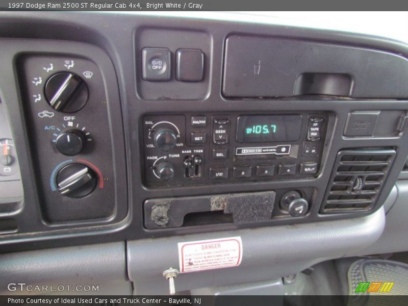 Bright White / Gray 1997 Dodge Ram 2500 ST Regular Cab 4x4