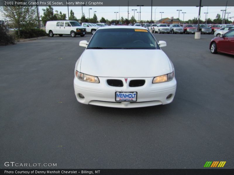 Ivory White / Graphite 2003 Pontiac Grand Prix SE Sedan