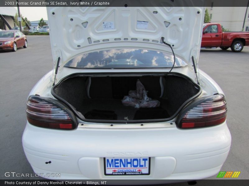 Ivory White / Graphite 2003 Pontiac Grand Prix SE Sedan