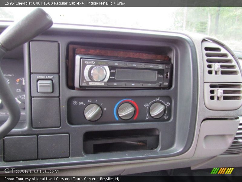 Indigo Metallic / Gray 1995 Chevrolet C/K K1500 Regular Cab 4x4