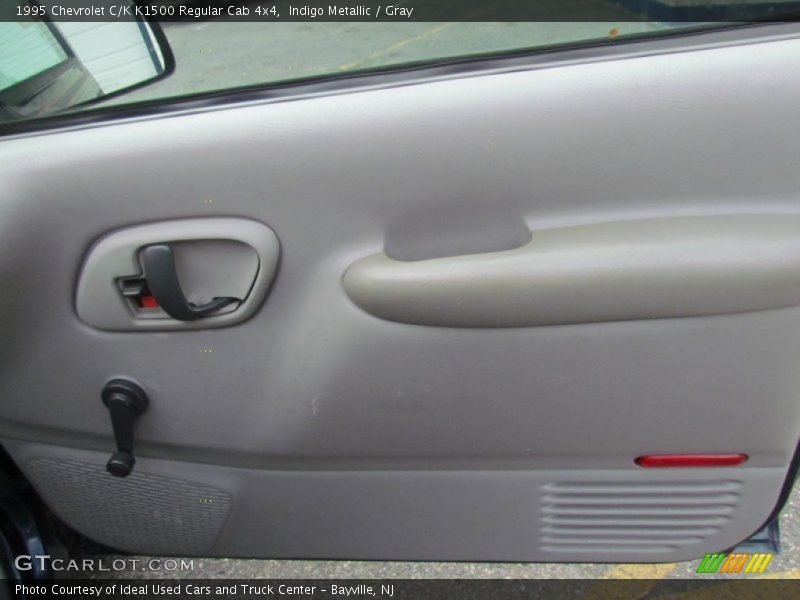Indigo Metallic / Gray 1995 Chevrolet C/K K1500 Regular Cab 4x4