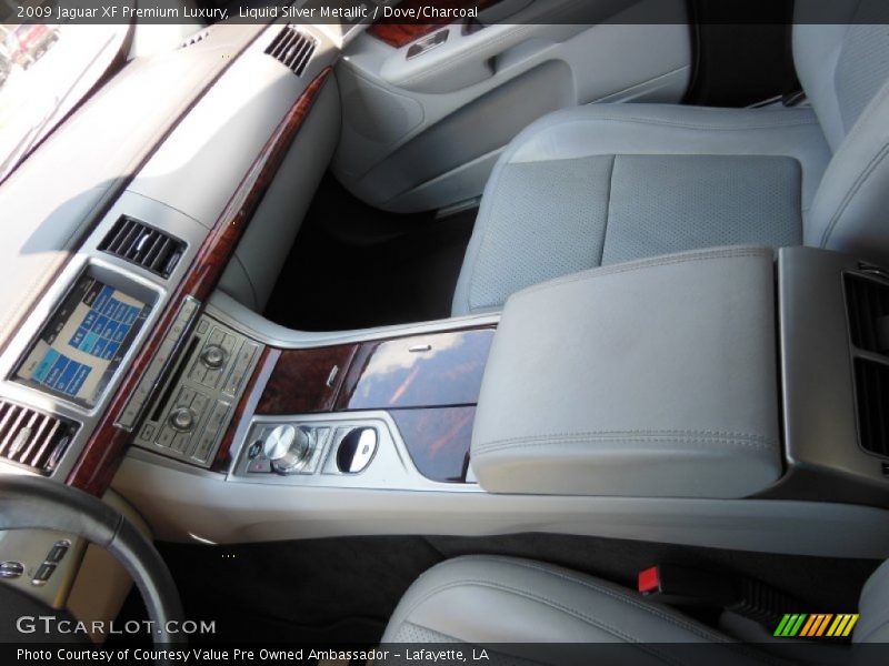 Liquid Silver Metallic / Dove/Charcoal 2009 Jaguar XF Premium Luxury