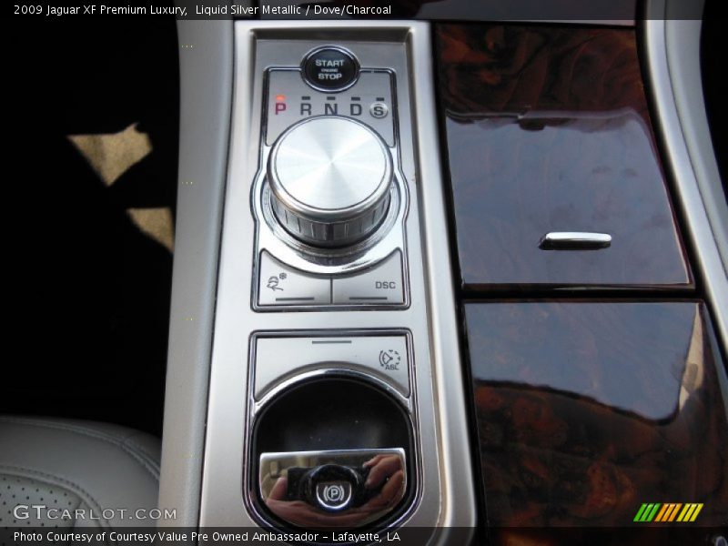 Liquid Silver Metallic / Dove/Charcoal 2009 Jaguar XF Premium Luxury