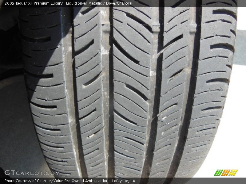 Liquid Silver Metallic / Dove/Charcoal 2009 Jaguar XF Premium Luxury