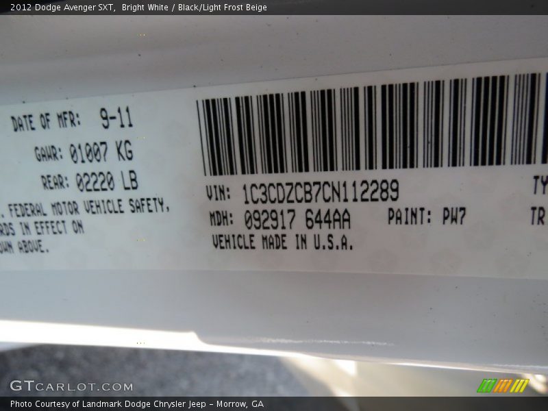 Bright White / Black/Light Frost Beige 2012 Dodge Avenger SXT