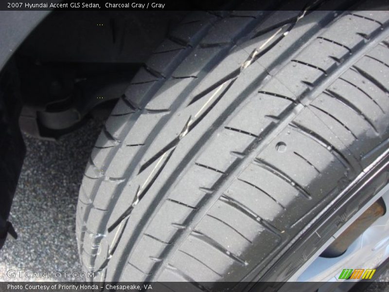 Charcoal Gray / Gray 2007 Hyundai Accent GLS Sedan