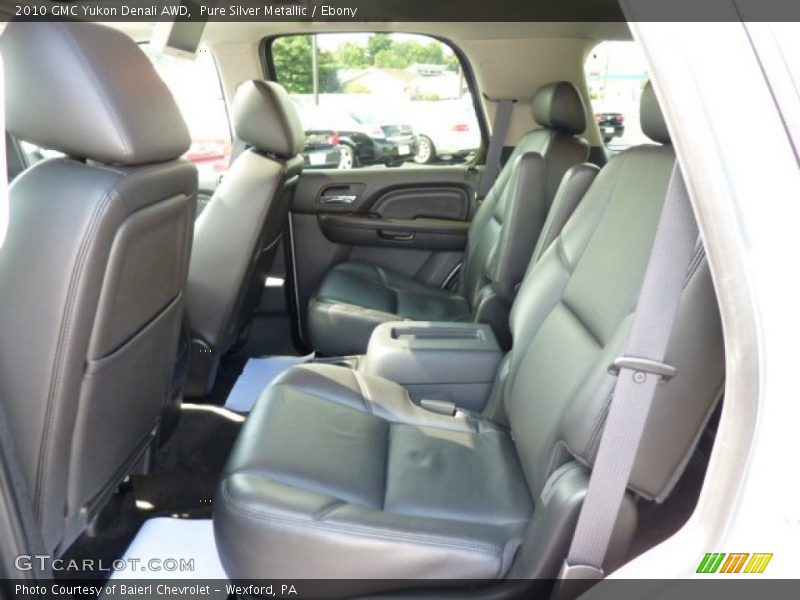Pure Silver Metallic / Ebony 2010 GMC Yukon Denali AWD