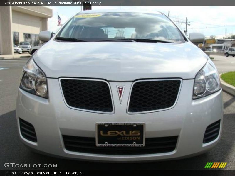 Liquid Platinum Metallic / Ebony 2009 Pontiac Vibe 2.4