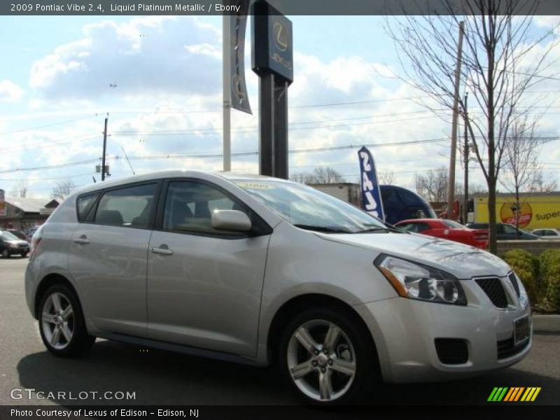 Liquid Platinum Metallic / Ebony 2009 Pontiac Vibe 2.4