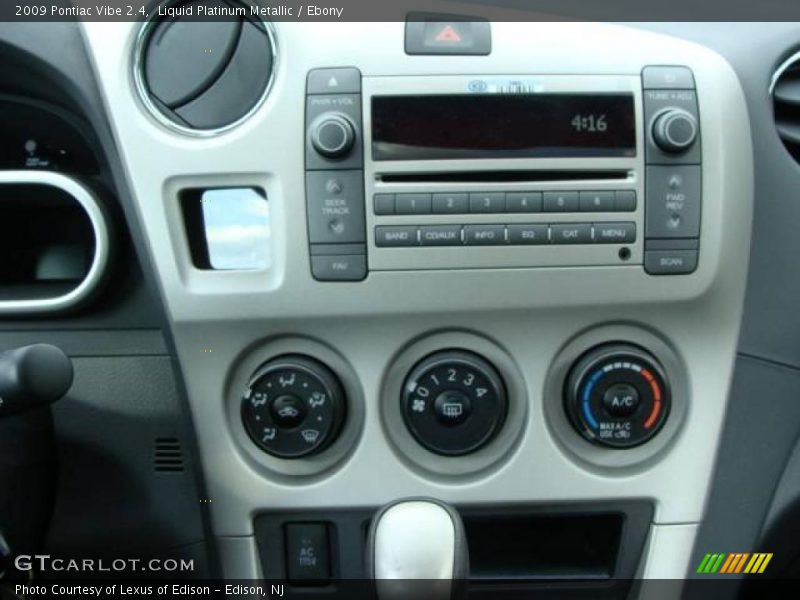 Liquid Platinum Metallic / Ebony 2009 Pontiac Vibe 2.4