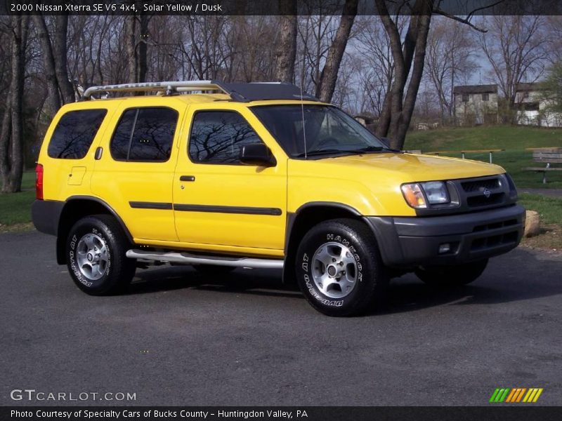 Solar Yellow / Dusk 2000 Nissan Xterra SE V6 4x4