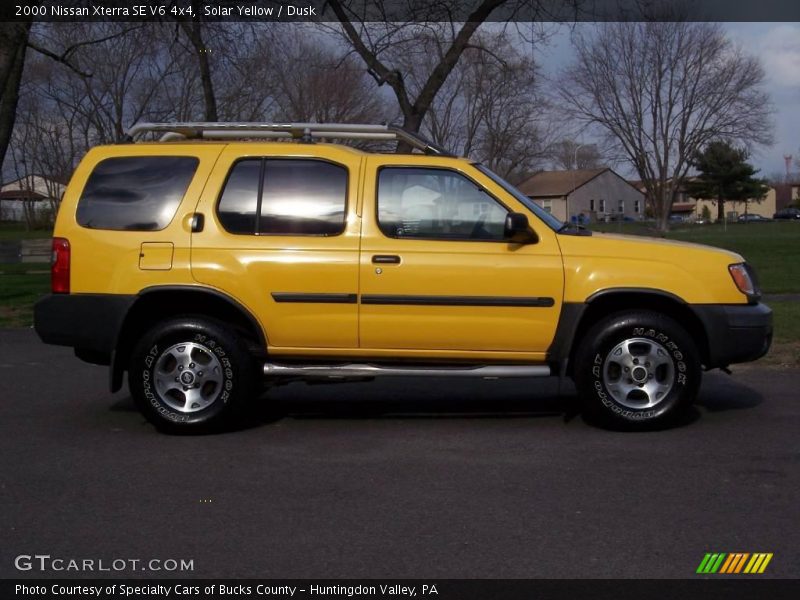 Solar Yellow / Dusk 2000 Nissan Xterra SE V6 4x4