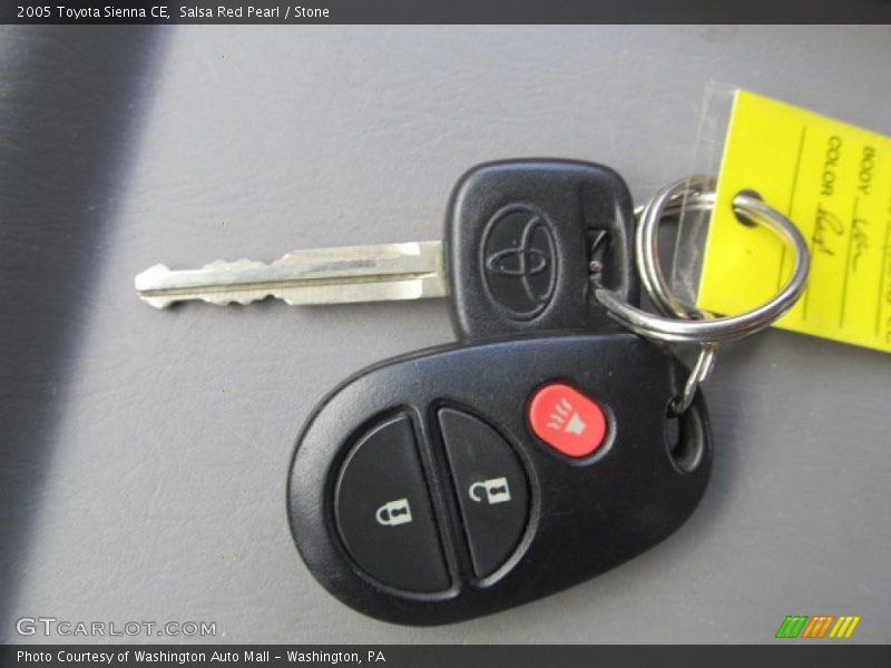 Keys of 2005 Sienna CE