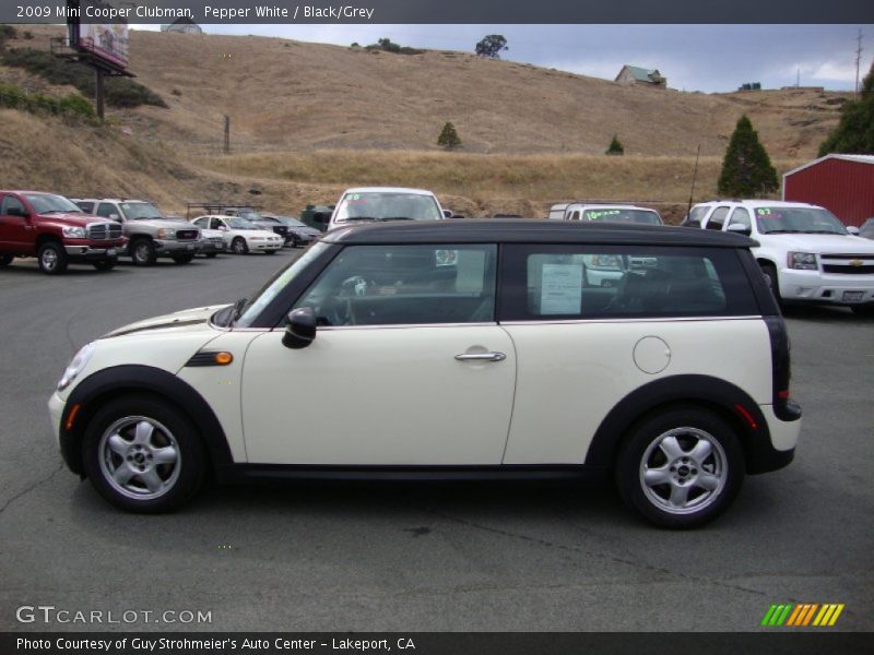 Pepper White / Black/Grey 2009 Mini Cooper Clubman