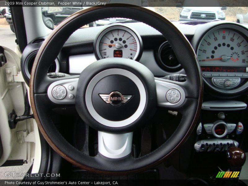 Pepper White / Black/Grey 2009 Mini Cooper Clubman