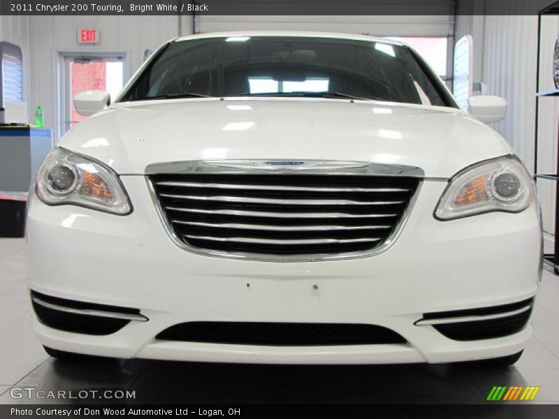 Bright White / Black 2011 Chrysler 200 Touring