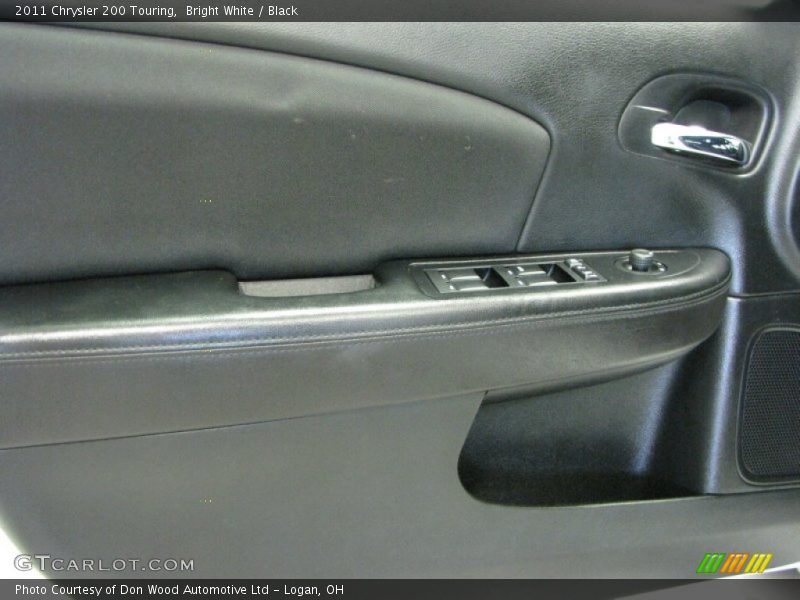 Bright White / Black 2011 Chrysler 200 Touring
