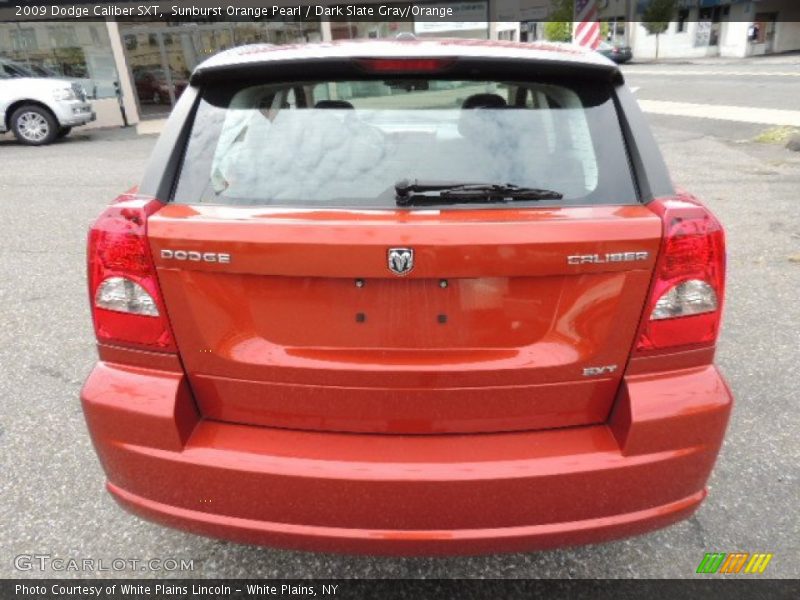 Sunburst Orange Pearl / Dark Slate Gray/Orange 2009 Dodge Caliber SXT