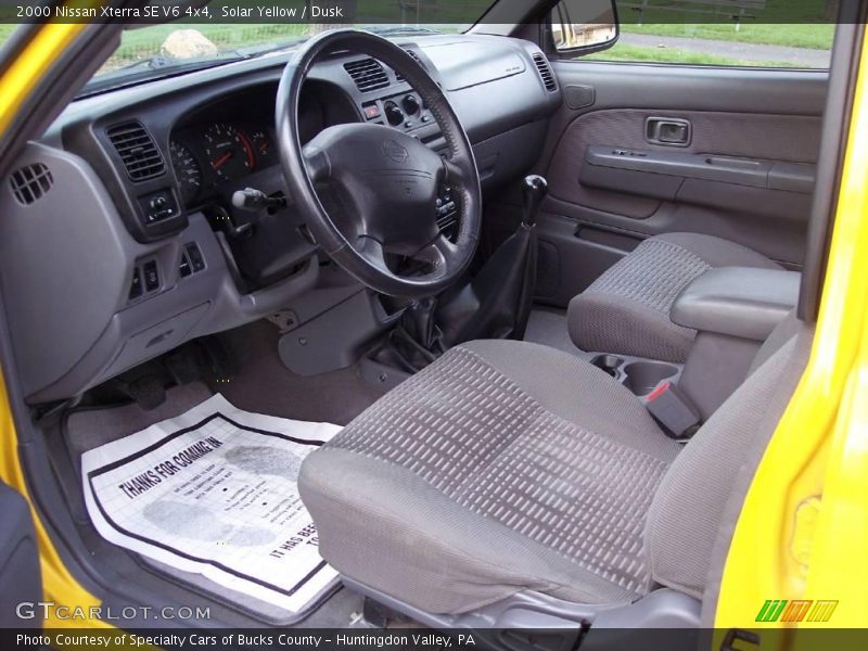 Solar Yellow / Dusk 2000 Nissan Xterra SE V6 4x4