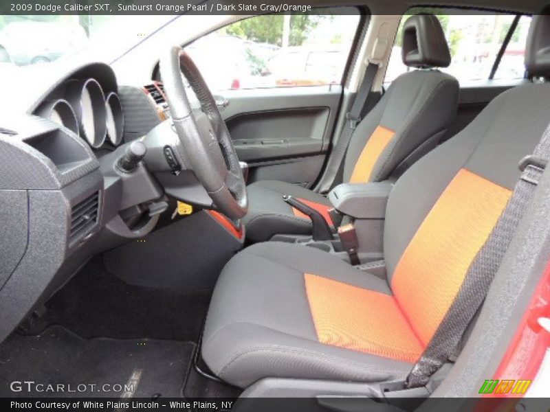Front Seat of 2009 Caliber SXT