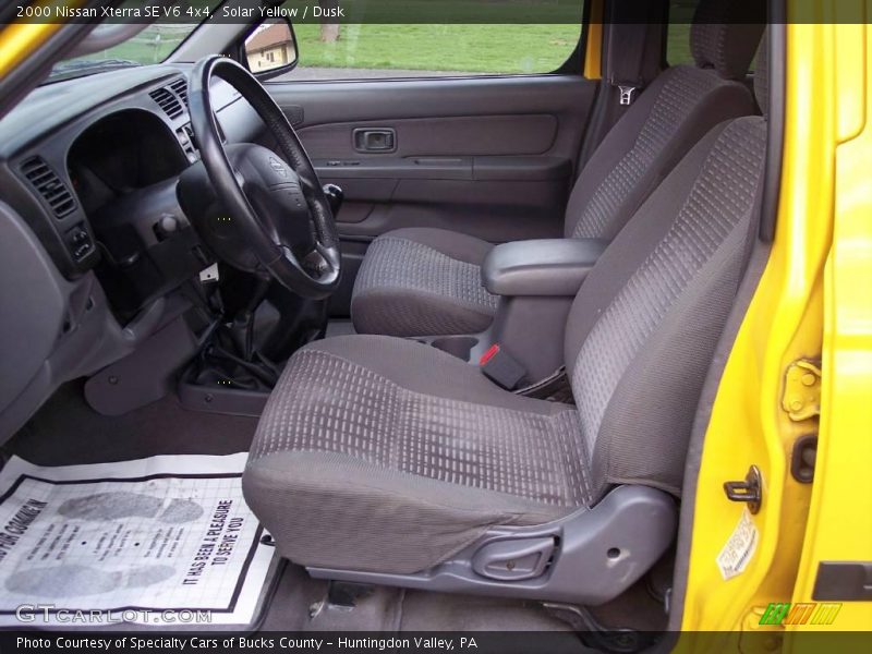 Solar Yellow / Dusk 2000 Nissan Xterra SE V6 4x4