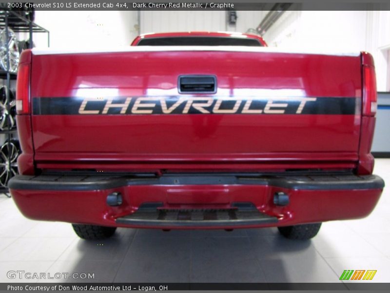 Dark Cherry Red Metallic / Graphite 2003 Chevrolet S10 LS Extended Cab 4x4