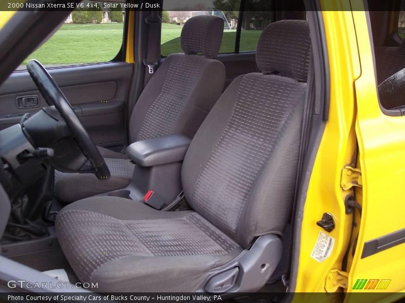 Solar Yellow / Dusk 2000 Nissan Xterra SE V6 4x4