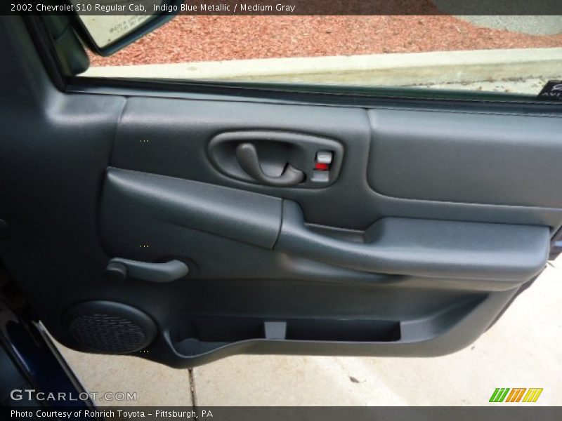 Indigo Blue Metallic / Medium Gray 2002 Chevrolet S10 Regular Cab