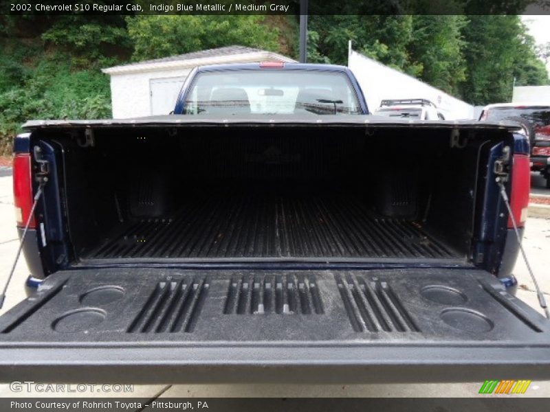 Indigo Blue Metallic / Medium Gray 2002 Chevrolet S10 Regular Cab