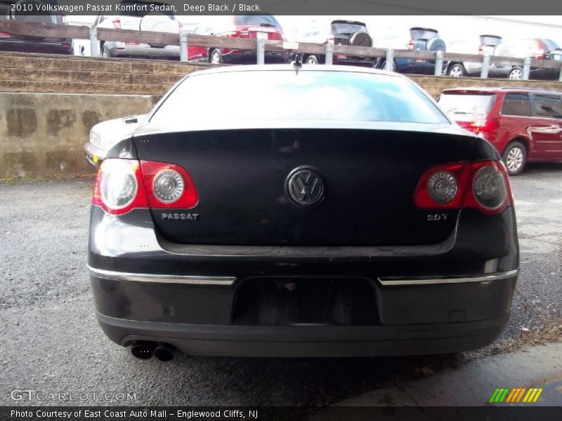 Deep Black / Black 2010 Volkswagen Passat Komfort Sedan