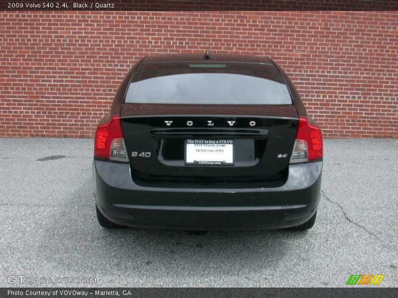 Black / Quartz 2009 Volvo S40 2.4i