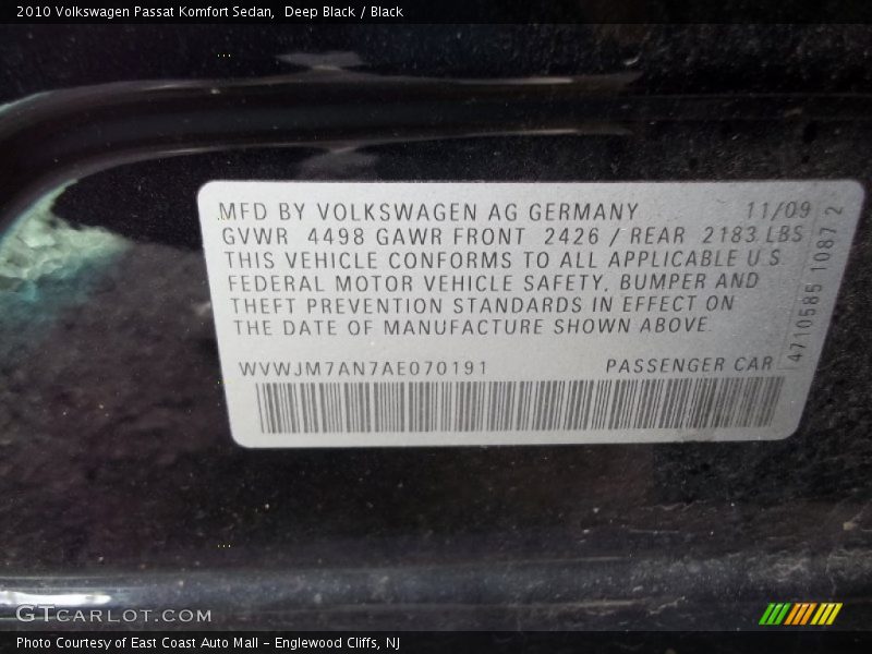 Deep Black / Black 2010 Volkswagen Passat Komfort Sedan