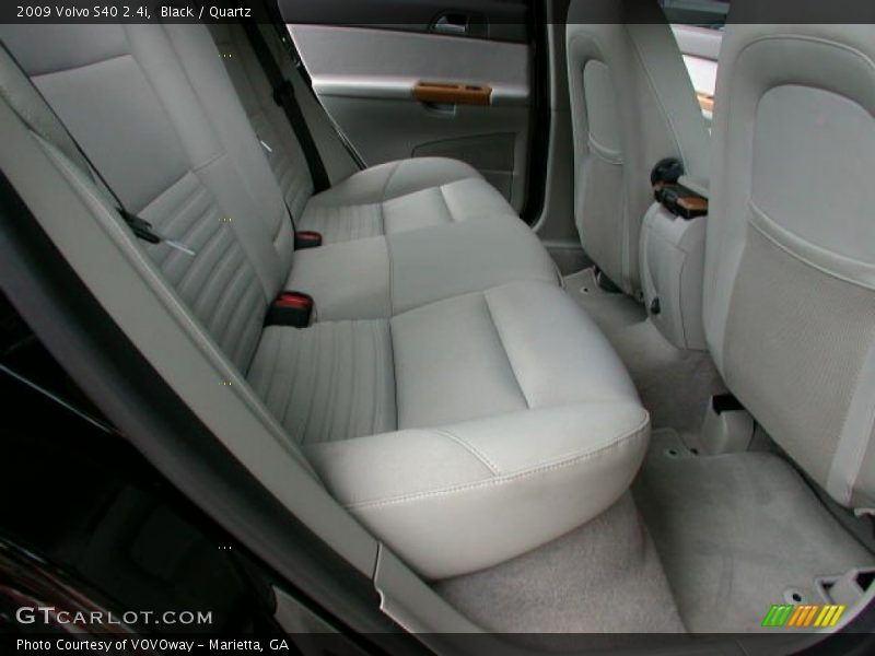 Black / Quartz 2009 Volvo S40 2.4i