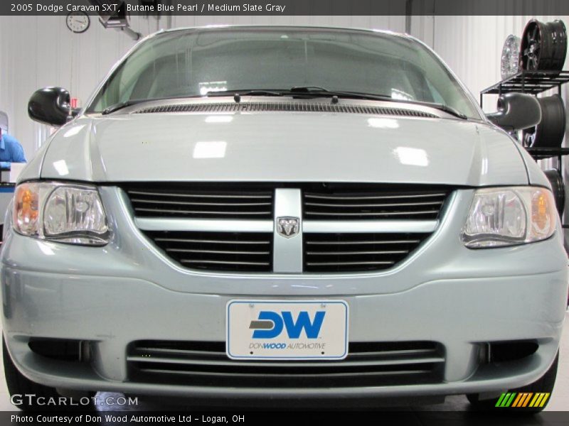 Butane Blue Pearl / Medium Slate Gray 2005 Dodge Caravan SXT