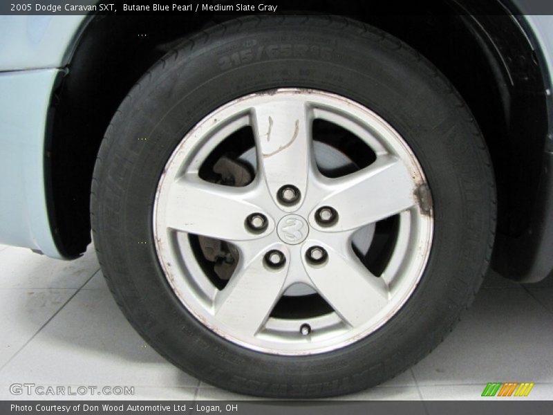  2005 Caravan SXT Wheel