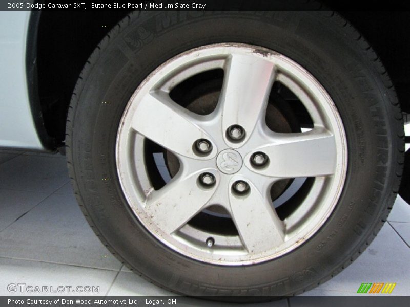  2005 Caravan SXT Wheel