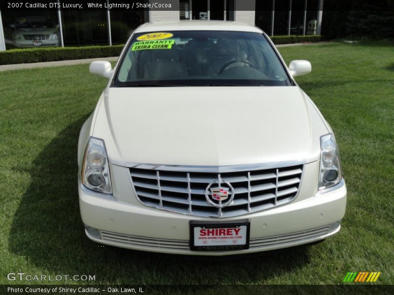 White Lightning / Shale/Cocoa 2007 Cadillac DTS Luxury