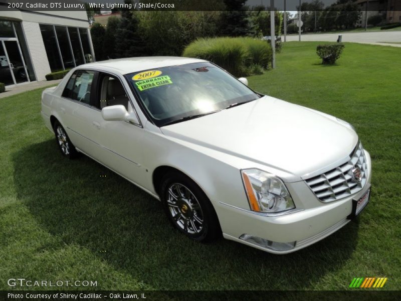 White Lightning / Shale/Cocoa 2007 Cadillac DTS Luxury