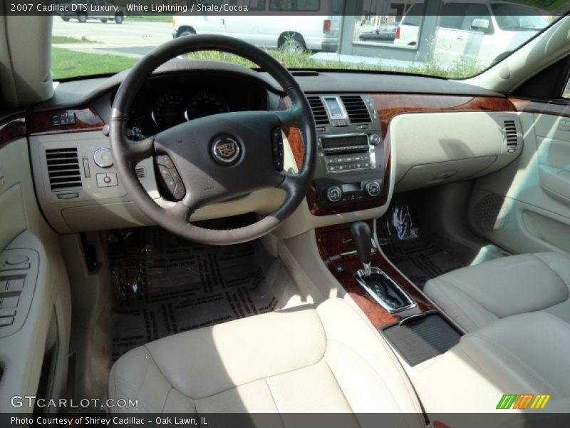 White Lightning / Shale/Cocoa 2007 Cadillac DTS Luxury