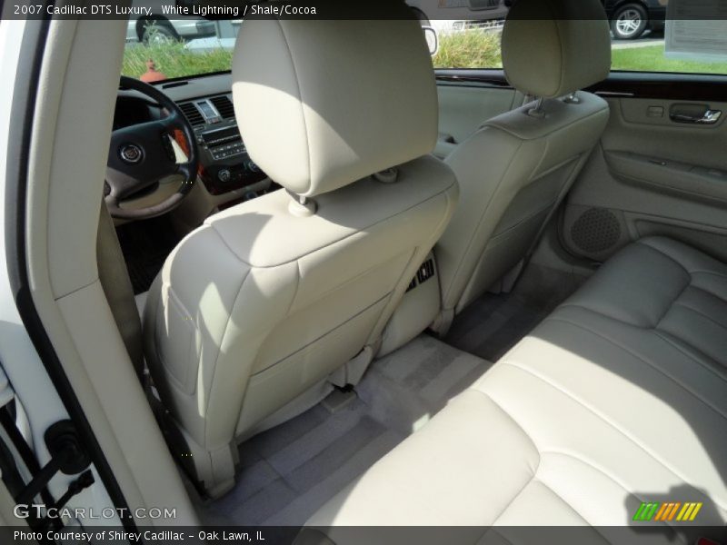 White Lightning / Shale/Cocoa 2007 Cadillac DTS Luxury