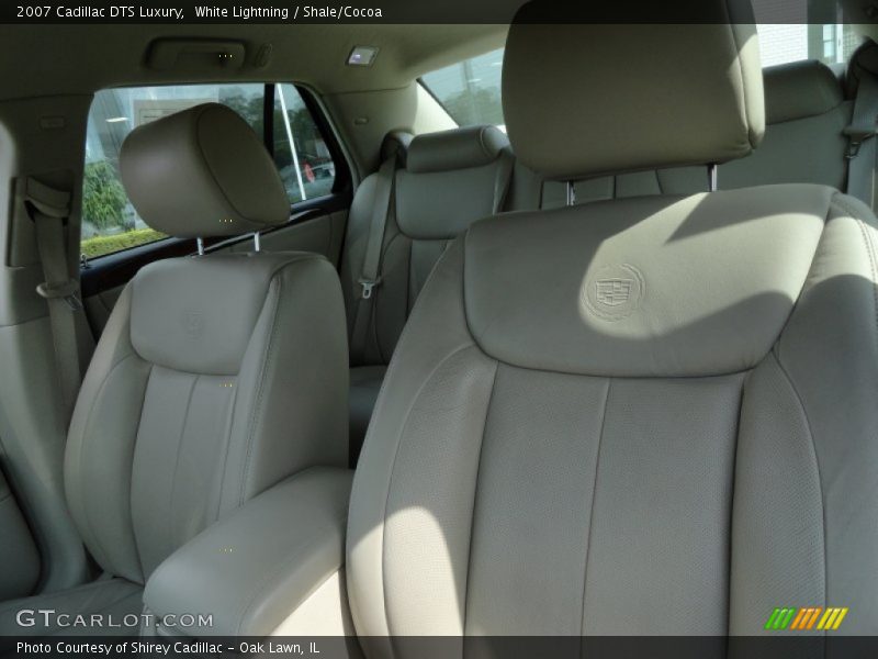 White Lightning / Shale/Cocoa 2007 Cadillac DTS Luxury