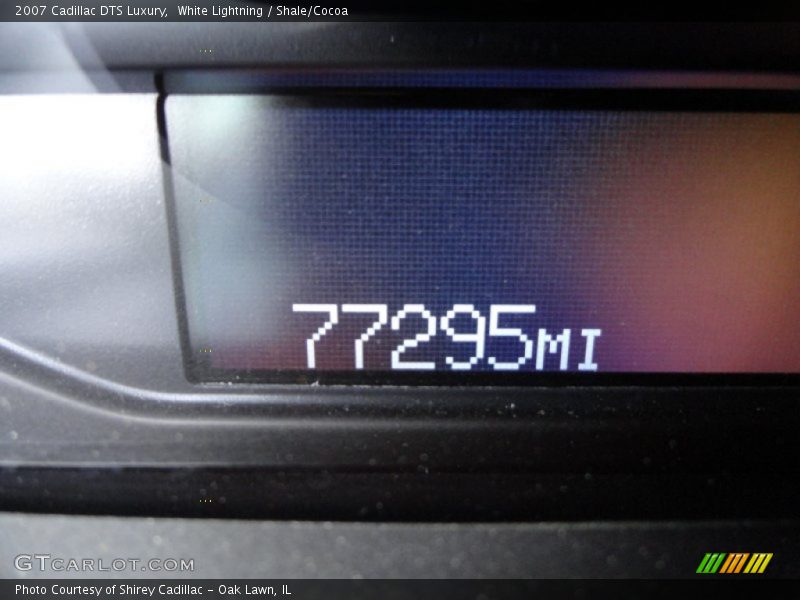 White Lightning / Shale/Cocoa 2007 Cadillac DTS Luxury